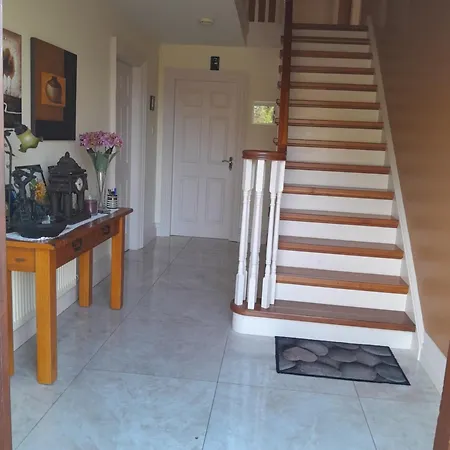 ゲストハウス Ard Na Coille 4*